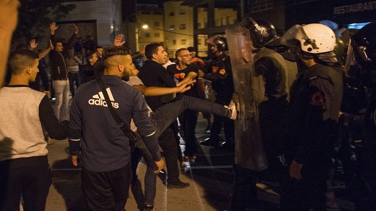 اعتقال 20 مغربيا بتهمة تهديد الأمن العام في المملكة