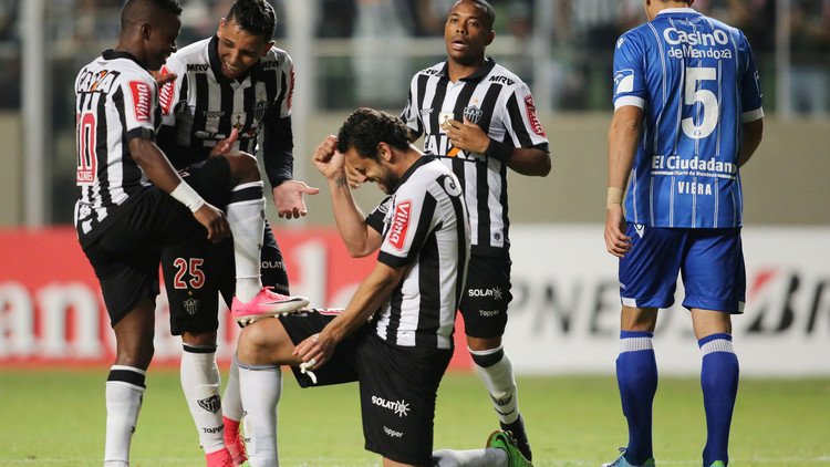 هدف رائع من ضربة ركنية في كأس البرازيل