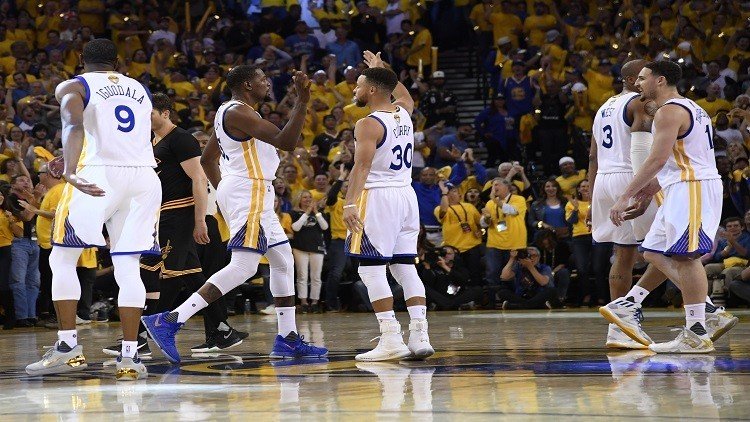 غولدن ستيت يعزز تفوقه على كافاليرز في ثاني مبارايات نهائي الـNBA