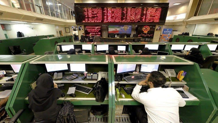 تراجع بورصة طهران إثر هجومين إرهابيين