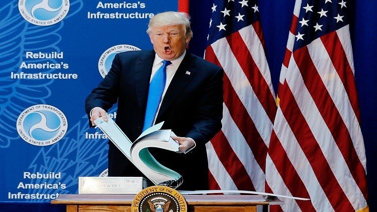 البيت الأبيض ينتقم من مراسل CNN