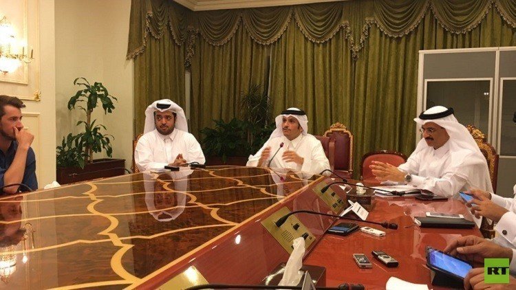 قطر تشترط "رفع الحصار" قبل إطلاق حوار لحل الأزمة الخليجية