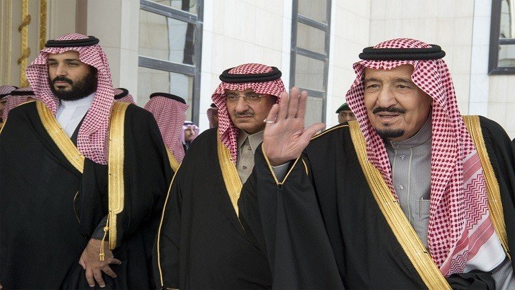 العاهل السعودي يعفي الأمير محمد بن نايف من جميع مناصبه ويعين محمد بن سلمان وليا للعهد