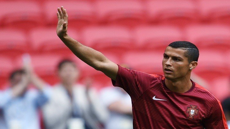 كأس القارات ..رونالدو يركّز في البطولة رغم اتهامه بالتهرب الضريبي