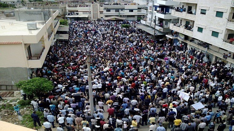لماذا يدعون الشباب إلى الاحتجاج 