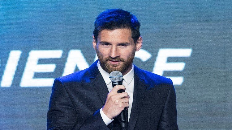 بالفيديو.. ميسي في سن الـ10!