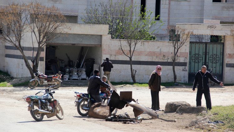 سيناتور روسي: واشنطن قد تخطط لقصف القوات السورية مجددا
