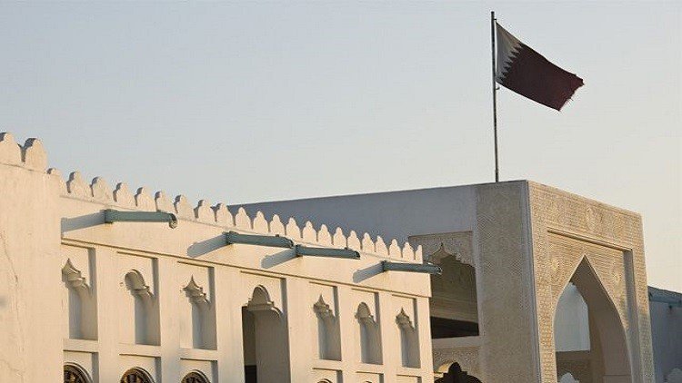 بم تطالب بلدان الخليج قطر؟