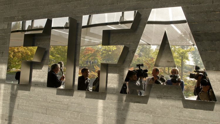 الفيفا ينشر تقرير التحقيقات حول اختيار منظمي مونديالي روسيا وقطر