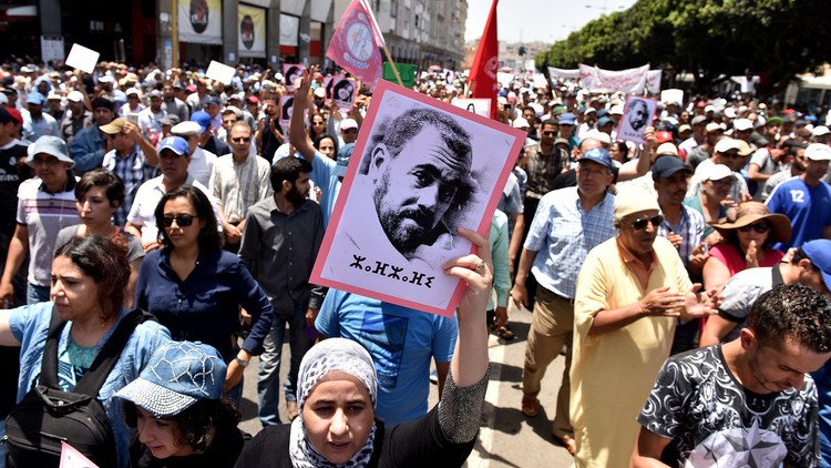 إصابة العشرات باشتباكات بين الأمن ومتظاهرين في المغرب
