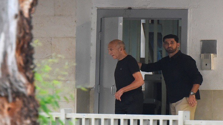 إطلاق سراح أولمرت لأسباب صحّية