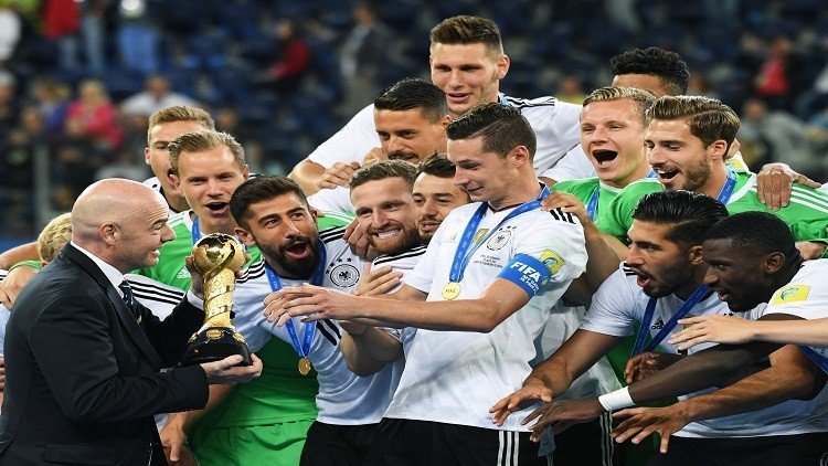 المنتخب الألماني يشكر روسيا على البطولة الناجحة باللغة الروسية