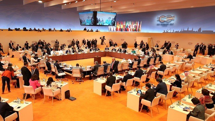 دول قمة العشرين باستثناء واشنطن تتوصل لبيان ختامي يؤكد أن اتفاقية باريس للمناخ غير قابلة للمراجعة