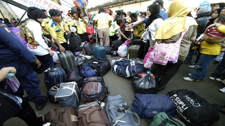  بعد فرضها ضريبة .. الوافدون يغادرون السعودية