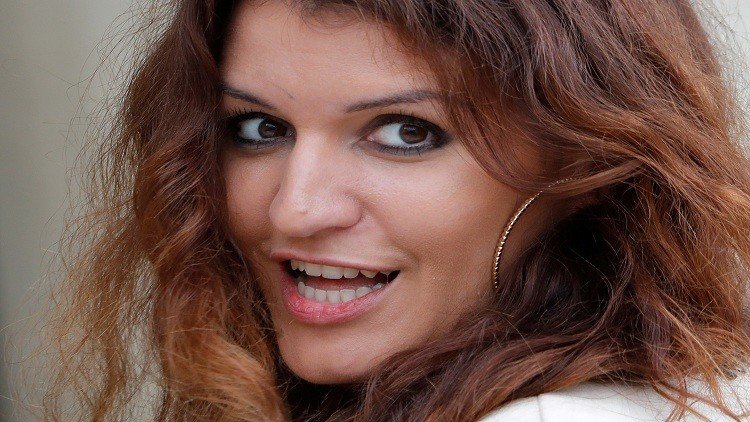  وزيرة فرنسية كانت مؤلفة لكتب متعة جنسية