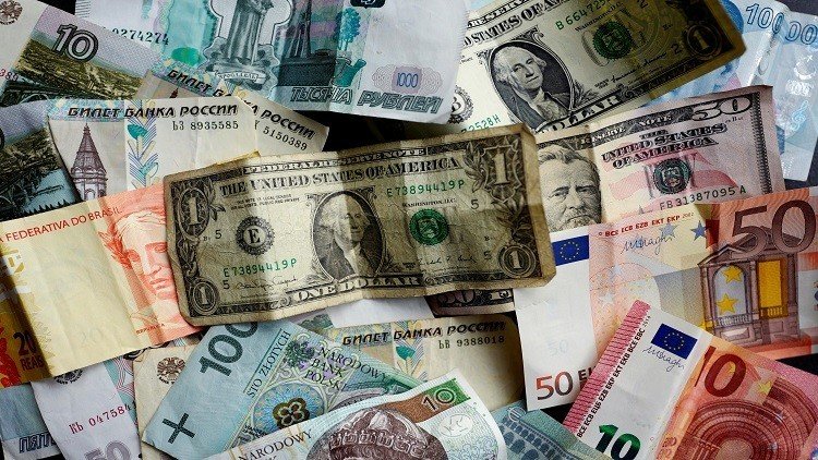 "الترقب" يرفع الدولار مقابل الين إلى أعلى مستوى في 4 أشهر