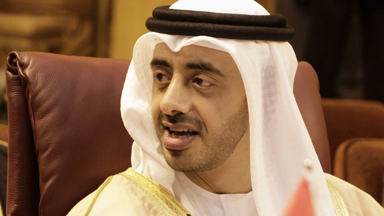 وزير الخارجية الإماراتي: خياران أمام قطر 