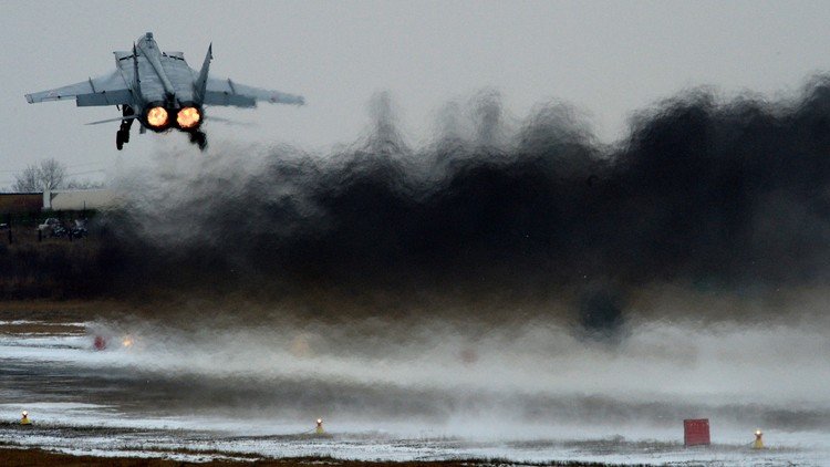 مقاتلات "ميغ-31" روسية تدمر صاروخا في طبقة "ستراتوسفير"