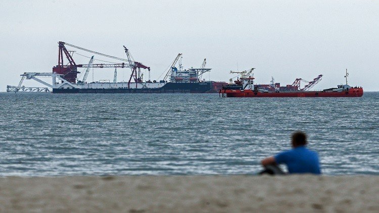 النفط يرتفع نتيجة زيادة طفيفة في الطلب