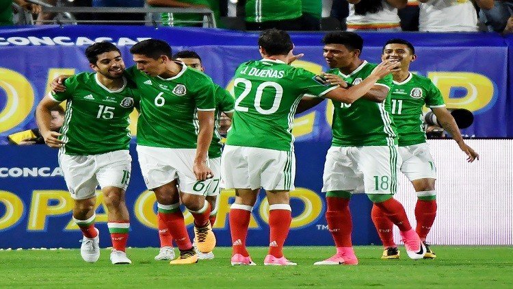 المكسيك وجامايكا إلى نصف نهائي "الكأس الذهبية"