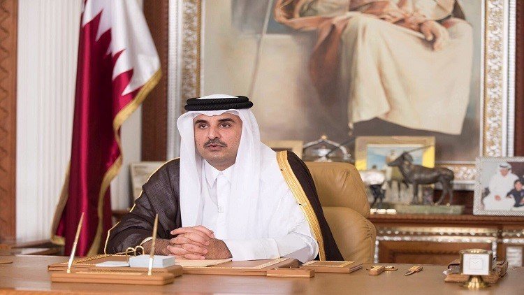 أمير قطر يبحث مع جنرال أمريكي التعاون الدفاعي بين البلدين