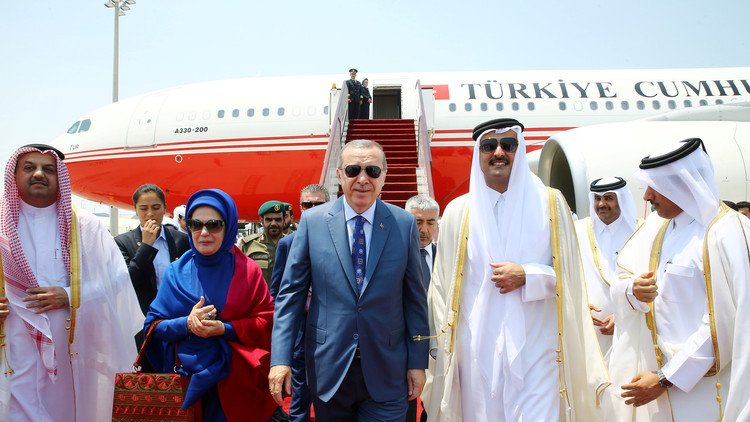 مباحثات ماراثونية لأردوغان لحل الأزمة القطرية