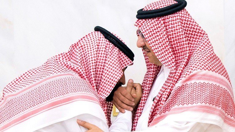 محمد بن نايف في صورتين حديثتين!
