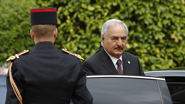 حفتر: نحن أبعد من المريخ عن قطر!