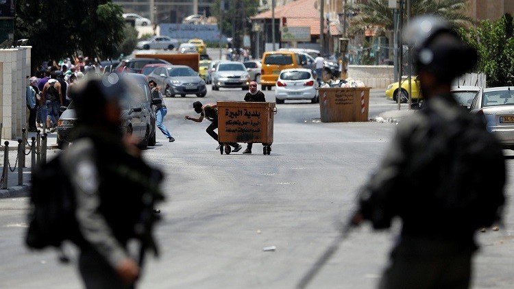 وفاة شاب فلسطيني متأثرا بجراحه إثر مواجهات مع الجنود الإسرائيليين