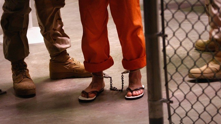 محاكمة اثنين من علماء النفس طورا برامج تحقيق وحشية لصالح CIA