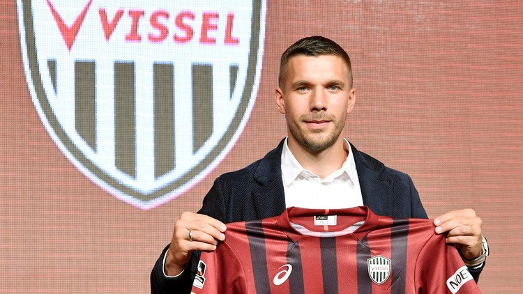 بادولسكي يفتتح سجله التهديفي في الدوري الياباني