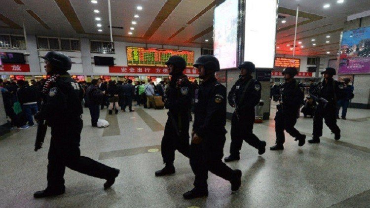 اعتقال 77 شخصًا في الصين سطوا على ملايين الدولارات بالاحتيال الإلكتروني