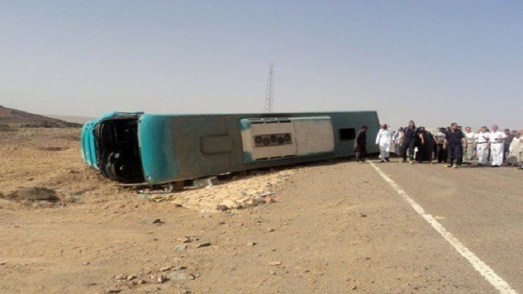 إصابة 26 سائحا بانقلاب حافلة في شرم الشيخ