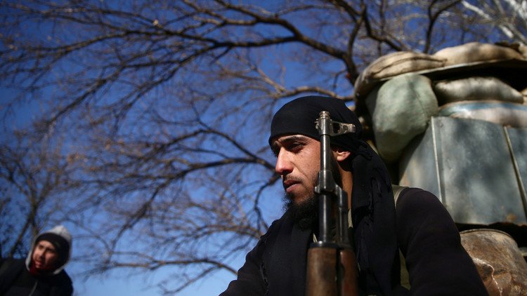 مع تجدد الحرب بين المسلحين... الجيش السوري يوسع سيطرته على الغوطة الشرقية