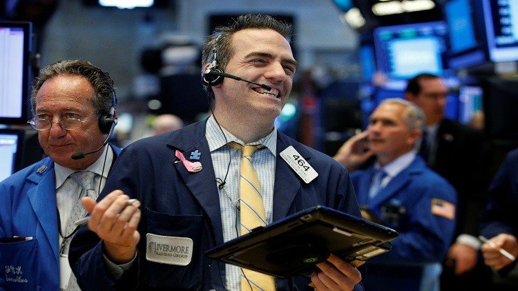أثرياء العالم يفقدون 43 مليار دولار خلال يوم واحد!