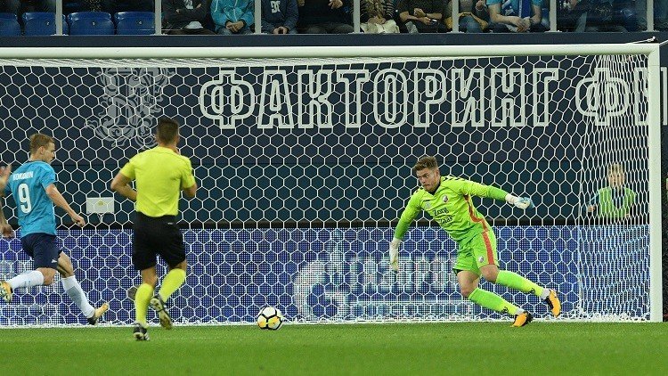 زينيت بطرسبورغ يبلغ مرحلة المجموعات من "يوروبا ليغ"