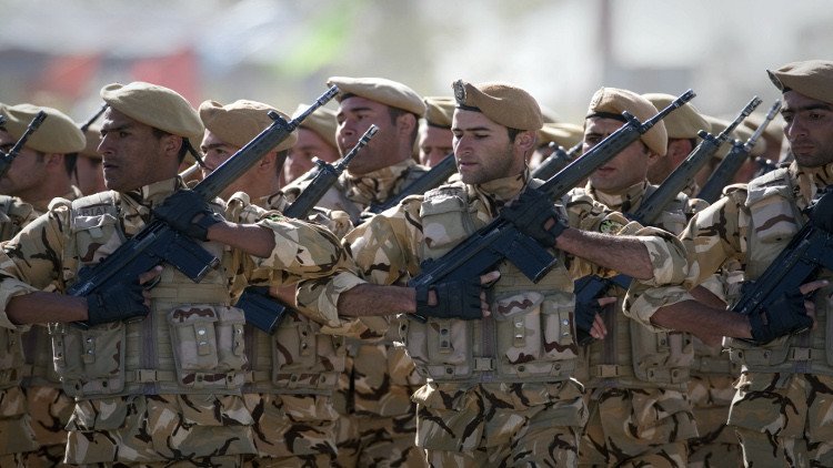 رئيس الأركان الإيرانية يدعو إلى الاشتباك المباشر مع العدو