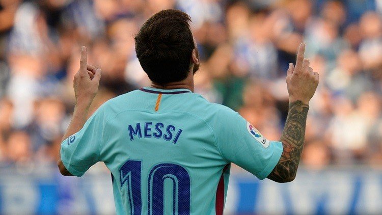 بالفيديو.. ميسي يقود برشلونة للفوز على آلافيس