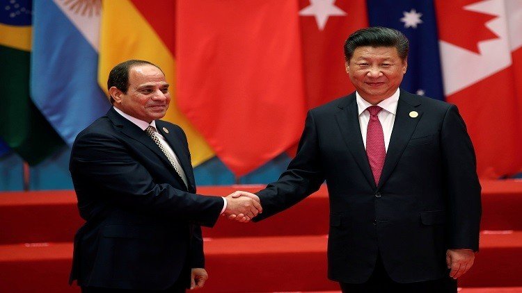 اتفاقات بين مصر والصين لتنفيذ مشروعي قطار وقمر صناعي