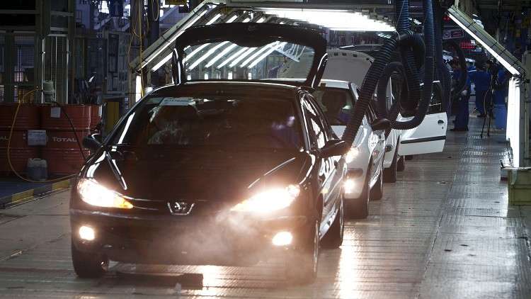 إيران.. إنتاج السيارات يتضاعف بعد رفع الحظر