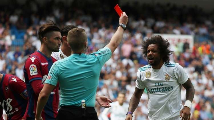 بالفيديو.. ريال مدريد يتلقى ثلاث ضربات موجعة