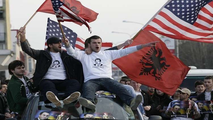 وزير خارجية كوسوفو يدعو لمعاقبة مجرمي الحرب الألبان