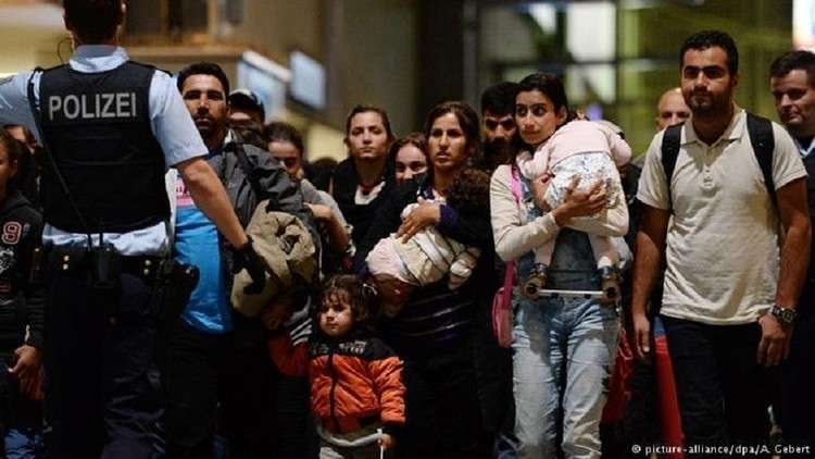بولندا تطالب بالتخلي عن فرض توطين المهاجرين في كل دول أوروبا
