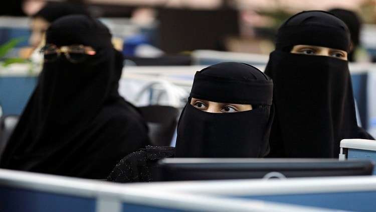 قيادة المرأة للسيارة توفر آلاف الدولارات لكل عائلة سعودية