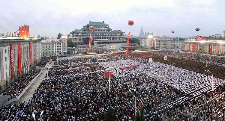 6 سبتمبر 2017
مدينة بيونغ يانغ في كوريا الشمالية تحتفل بإطلاق صاروخ باليستي.