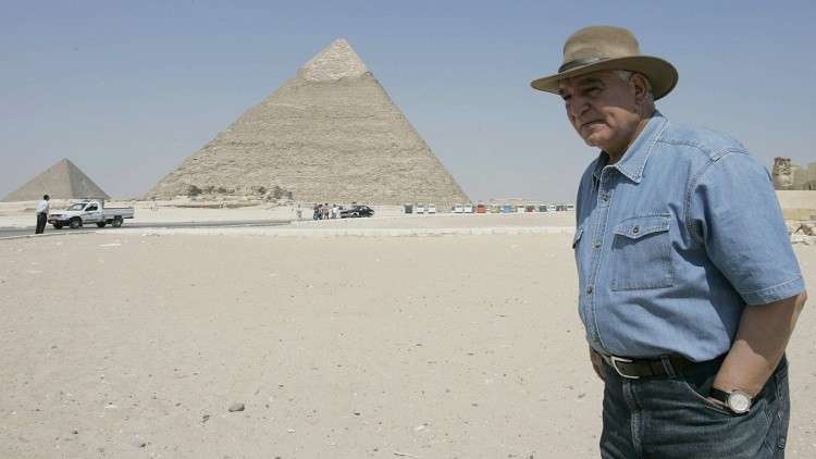 عالم مصري بارز يتحدث عن بردية الفراعنة للشذوذ الجنسي
