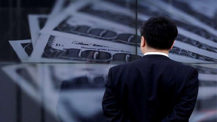بغداد تقطع الدولار عن إقليم كردستان
