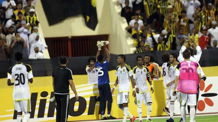 شبهة تزوير مالية تطيح بإدارة ناديي الاتحاد والرائد السعوديين