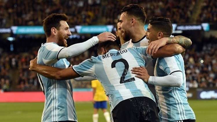 ميسي يصنع المعجزة ويجر قاطرة الأرجنتين بمفرده إلى مونديال روسيا 
