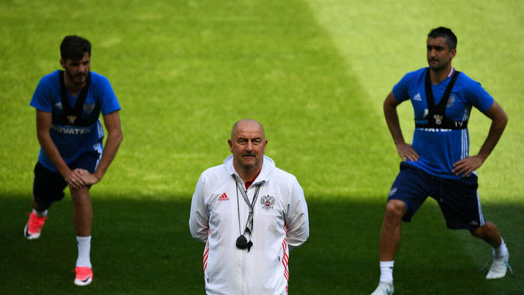 إعلان قائمة منتخب روسيا لمواجهة الأرجنتين وإسبانيا وديا